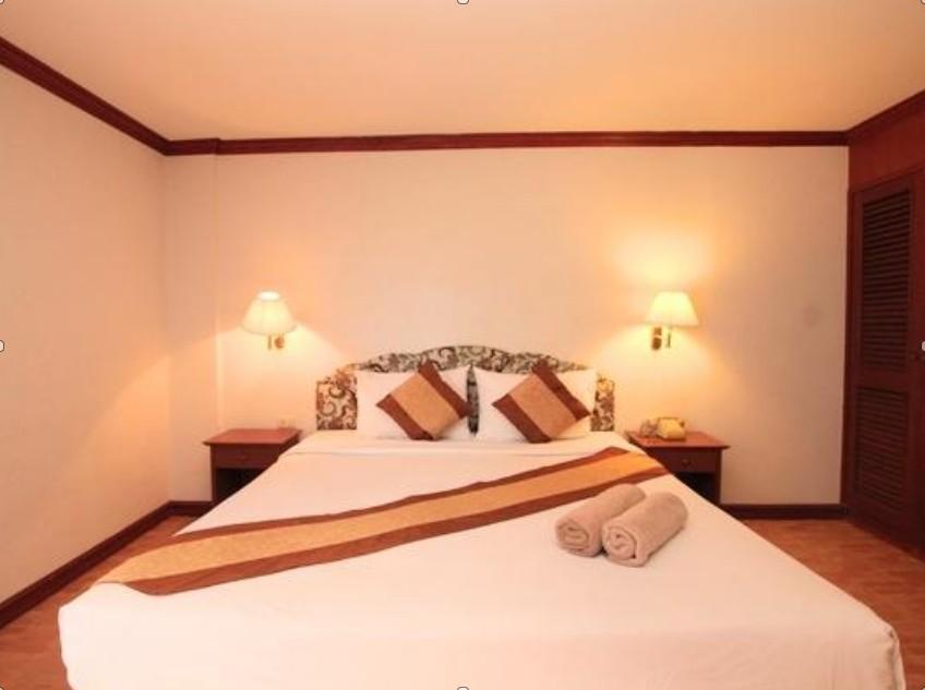 Tanawit Hotel & Spa Хуа Хин Екстериор снимка