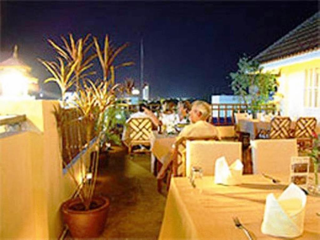 Tanawit Hotel & Spa Хуа Хин Екстериор снимка