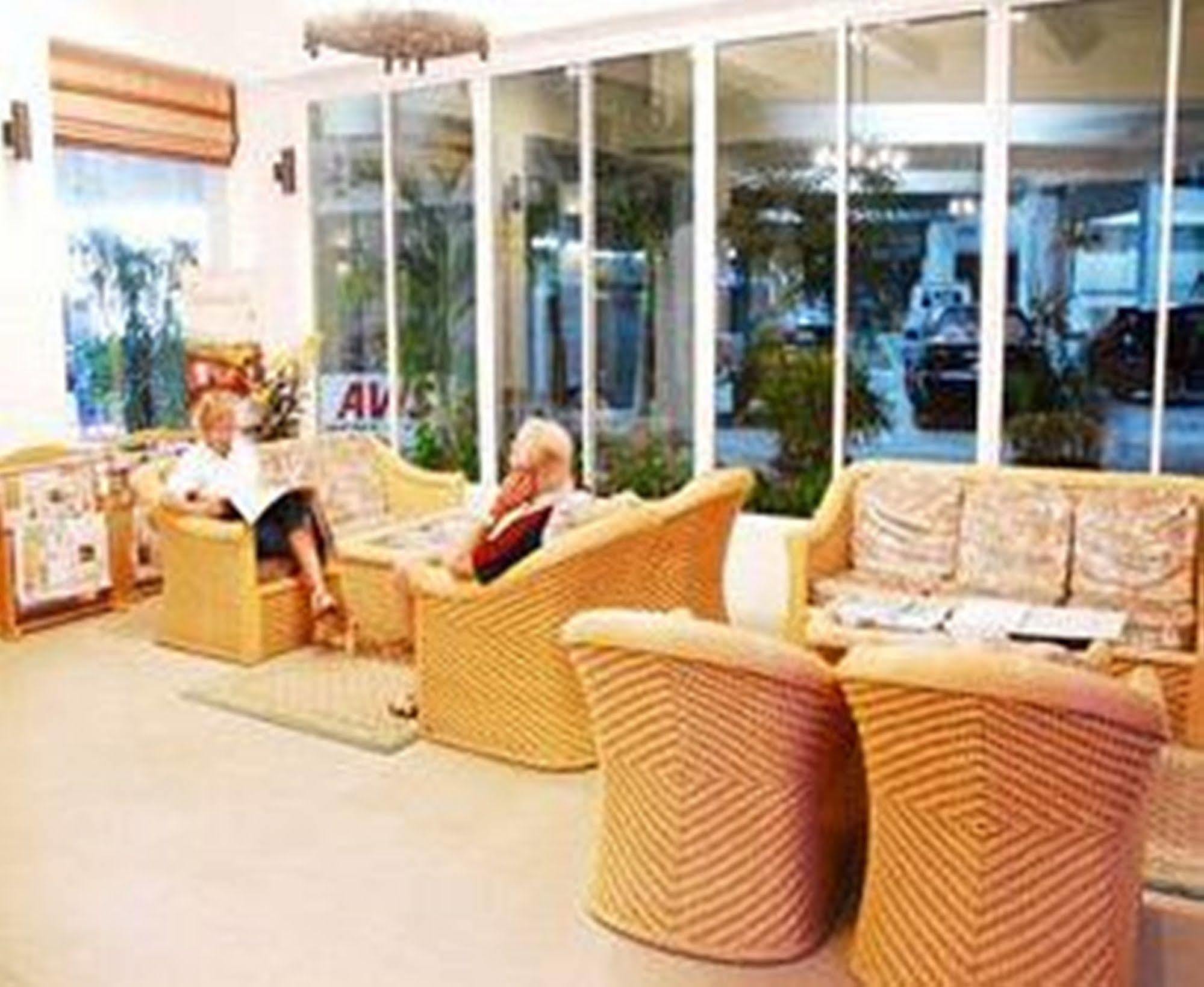 Tanawit Hotel & Spa Хуа Хин Екстериор снимка