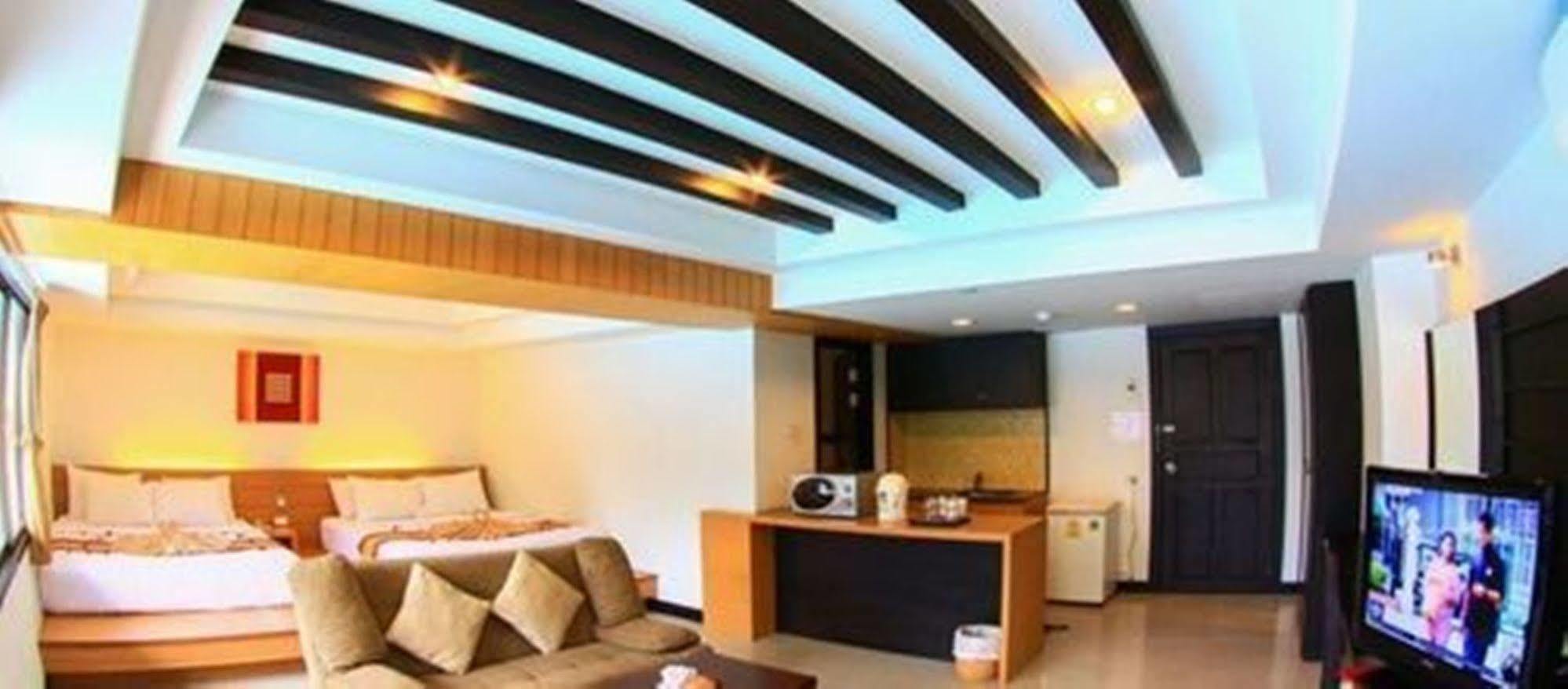 Tanawit Hotel & Spa Хуа Хин Екстериор снимка